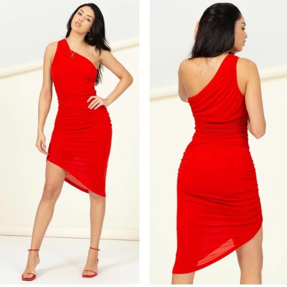 Firefly Lane Boutique1 Dresses & Skirts - Hug Me Tight Ruched One Shoulder Dress